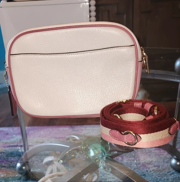 Coach Pink and White Heart Motif Crossbody Bag - Picture 2 of 7